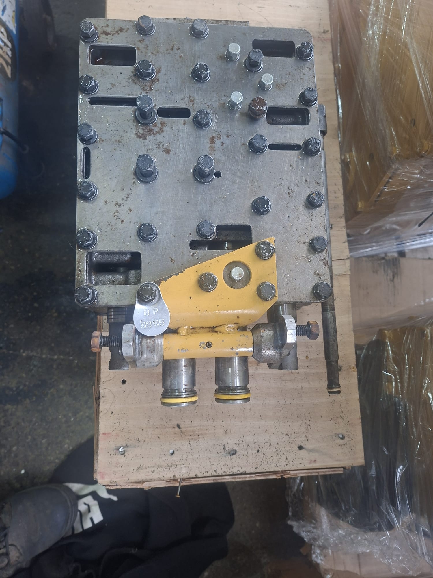 Caterpillar d4h ventilska grupa 8p8985 (8p8984)