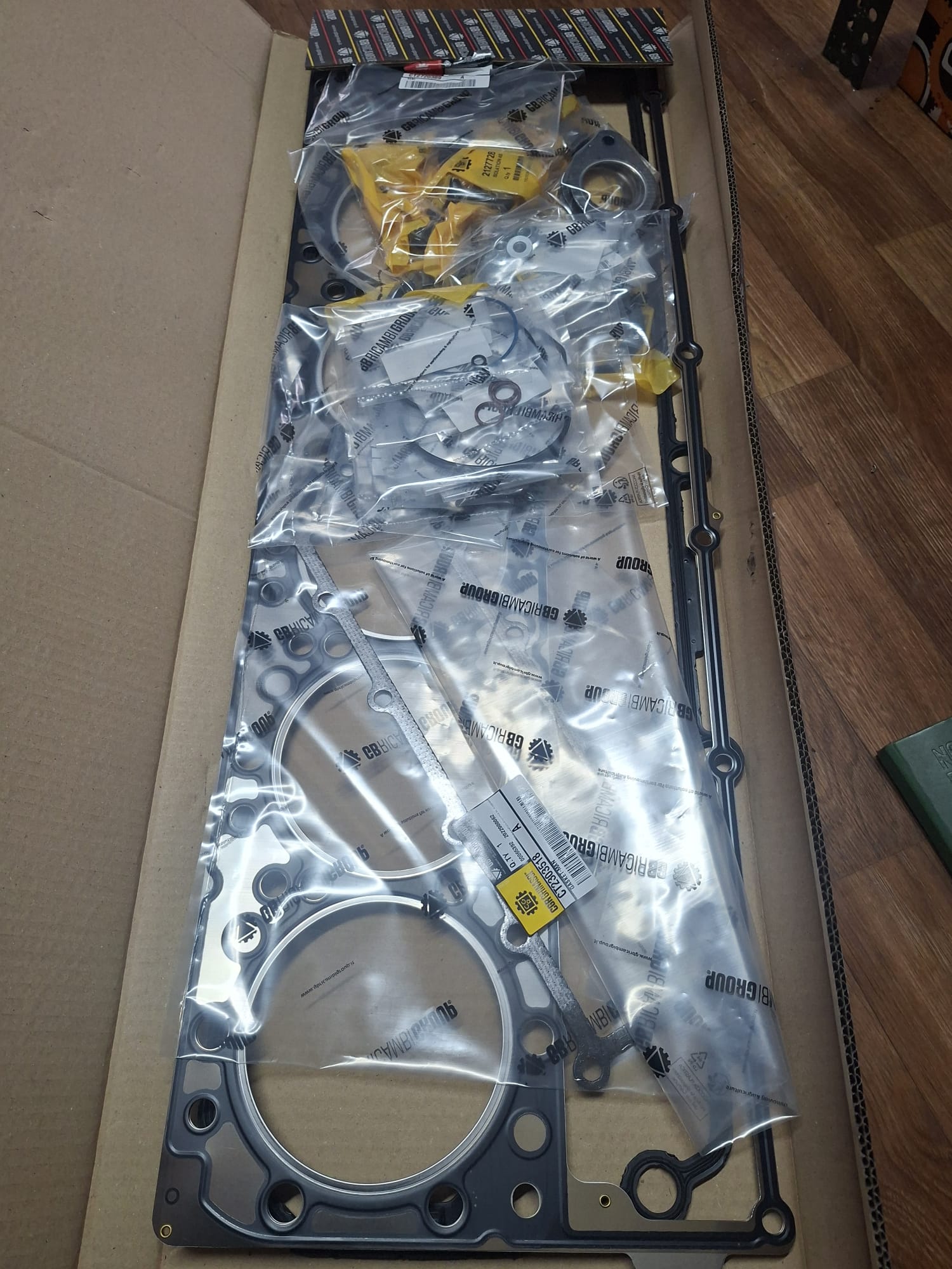 Brtve za glavu 4732595 za cat c13