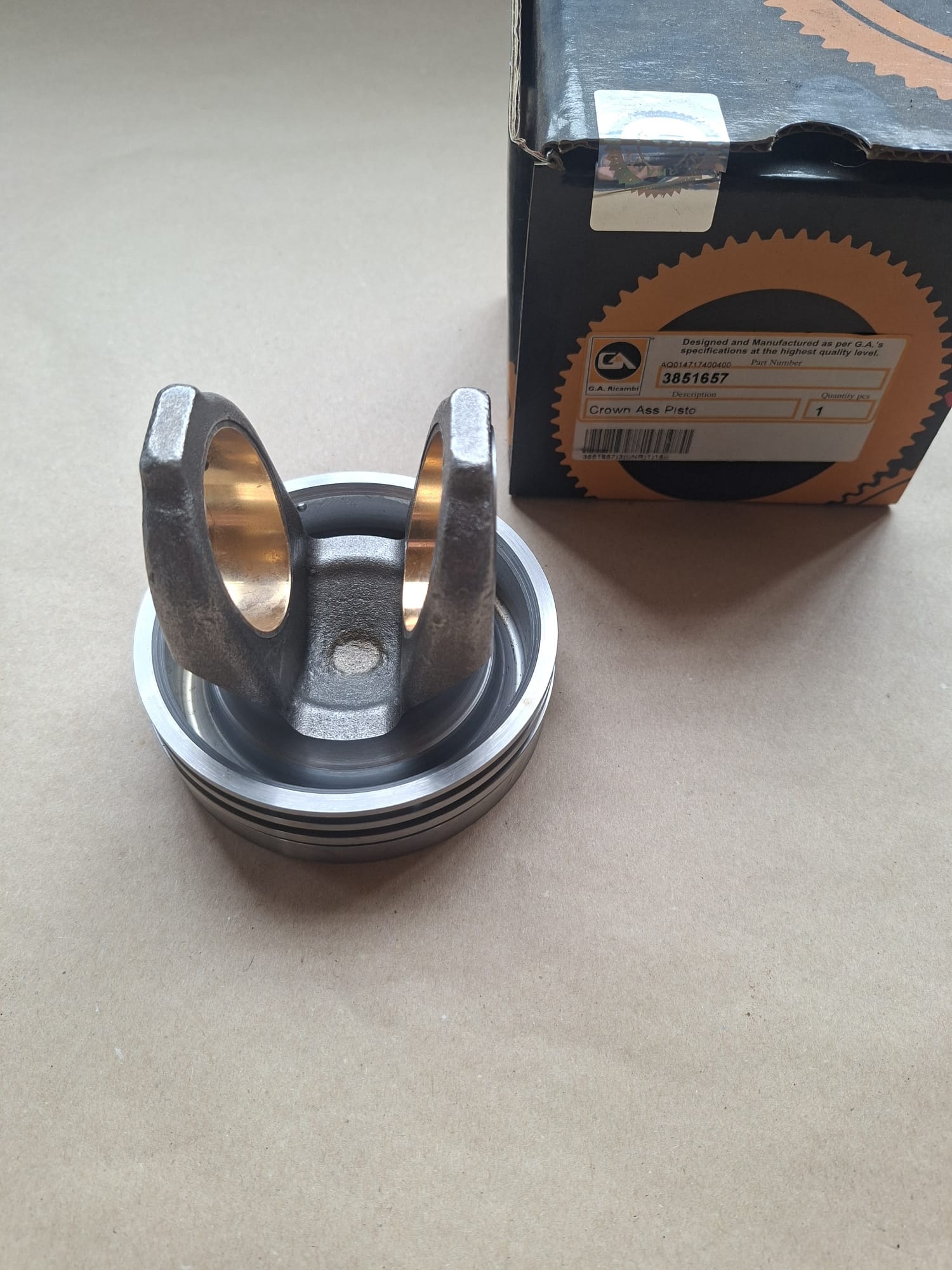 Caterpillar 3851657 klip motora c9